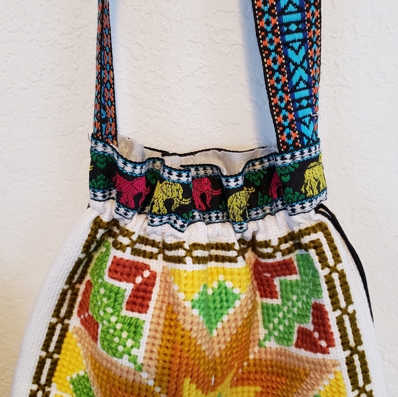 x2 Handmade Totes Colorful Asian Handmade Totes with Intricate Colorful Pattern - Picture 14 of 15